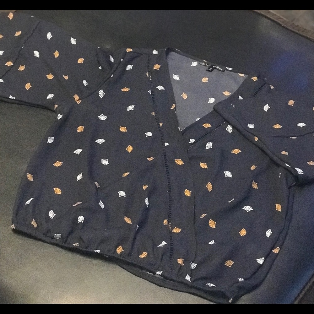 Navy blue with white and gold details XL